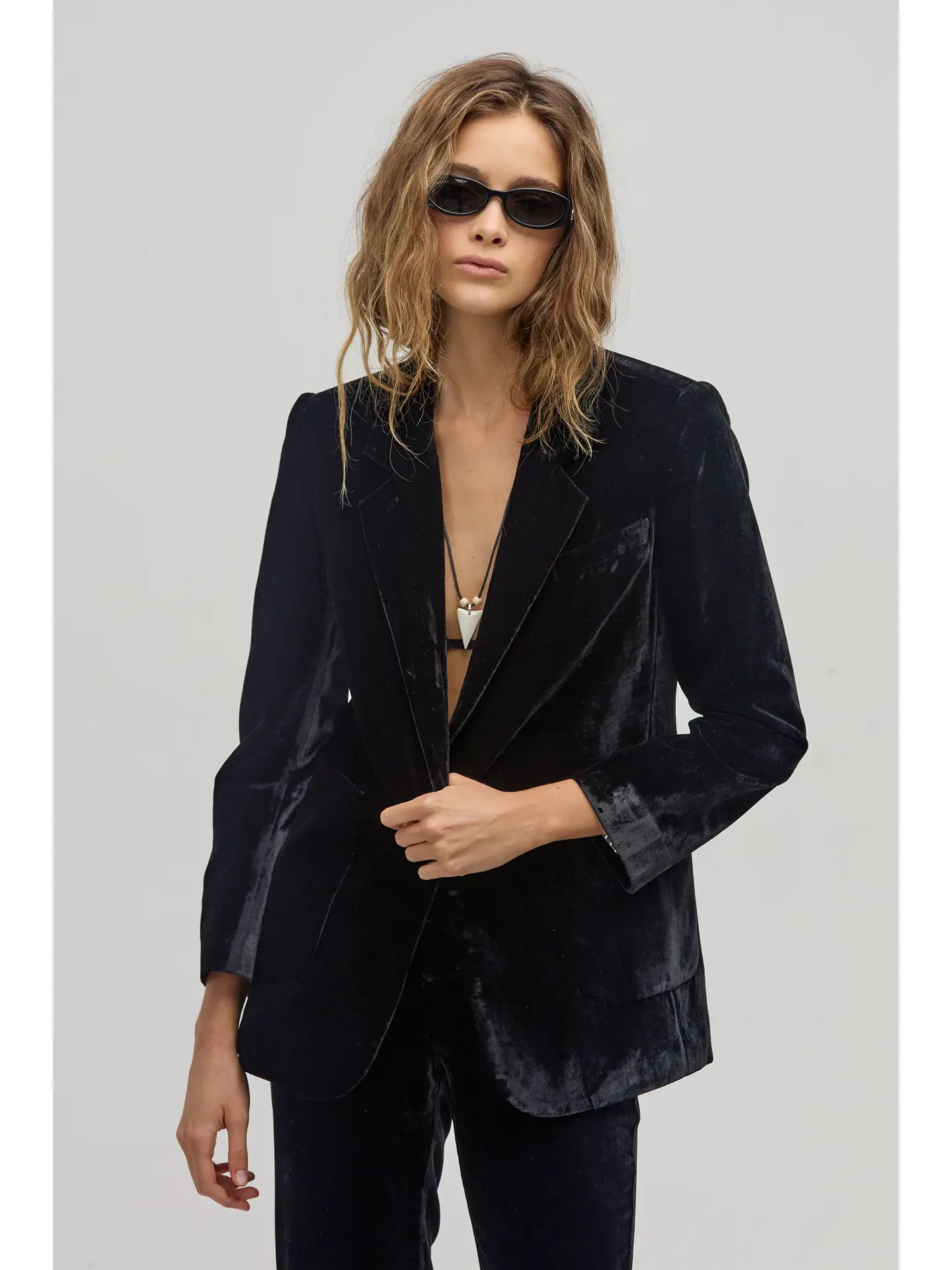 Areia Velvet Blazer - Black - Image 2