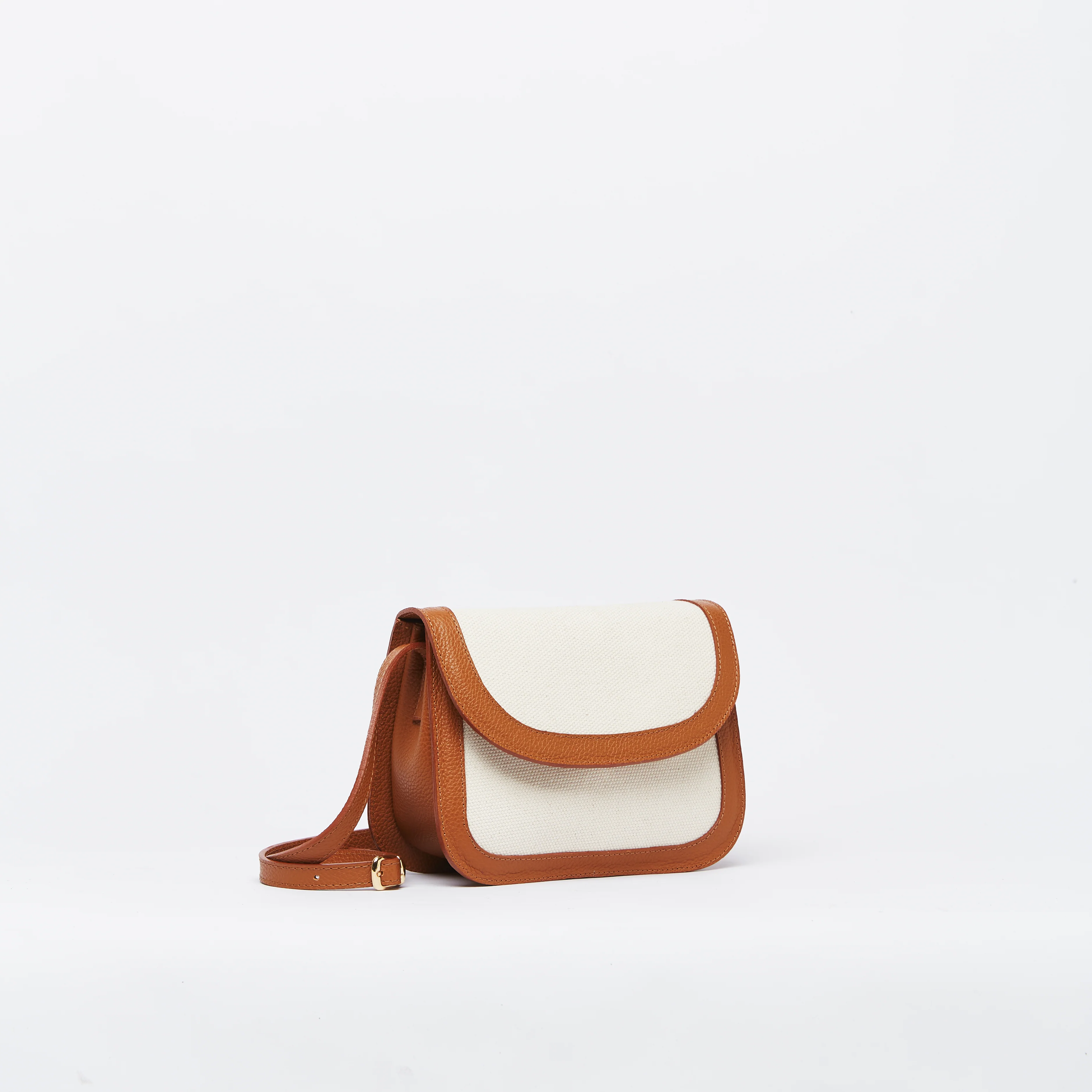 Atuel Crossbody - Tan
