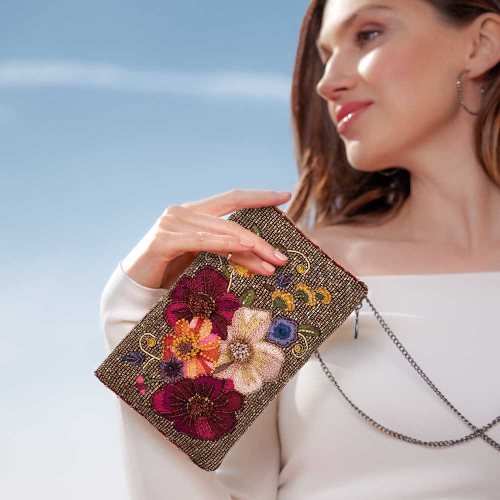 Budding Romance beaded floral Crossbody Phone Bag - Image 8