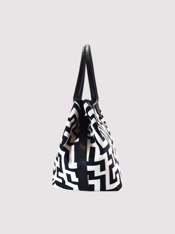 EMMELIA Classic Pattern – Leather in Ecru/Black with EL Strap - Image 4