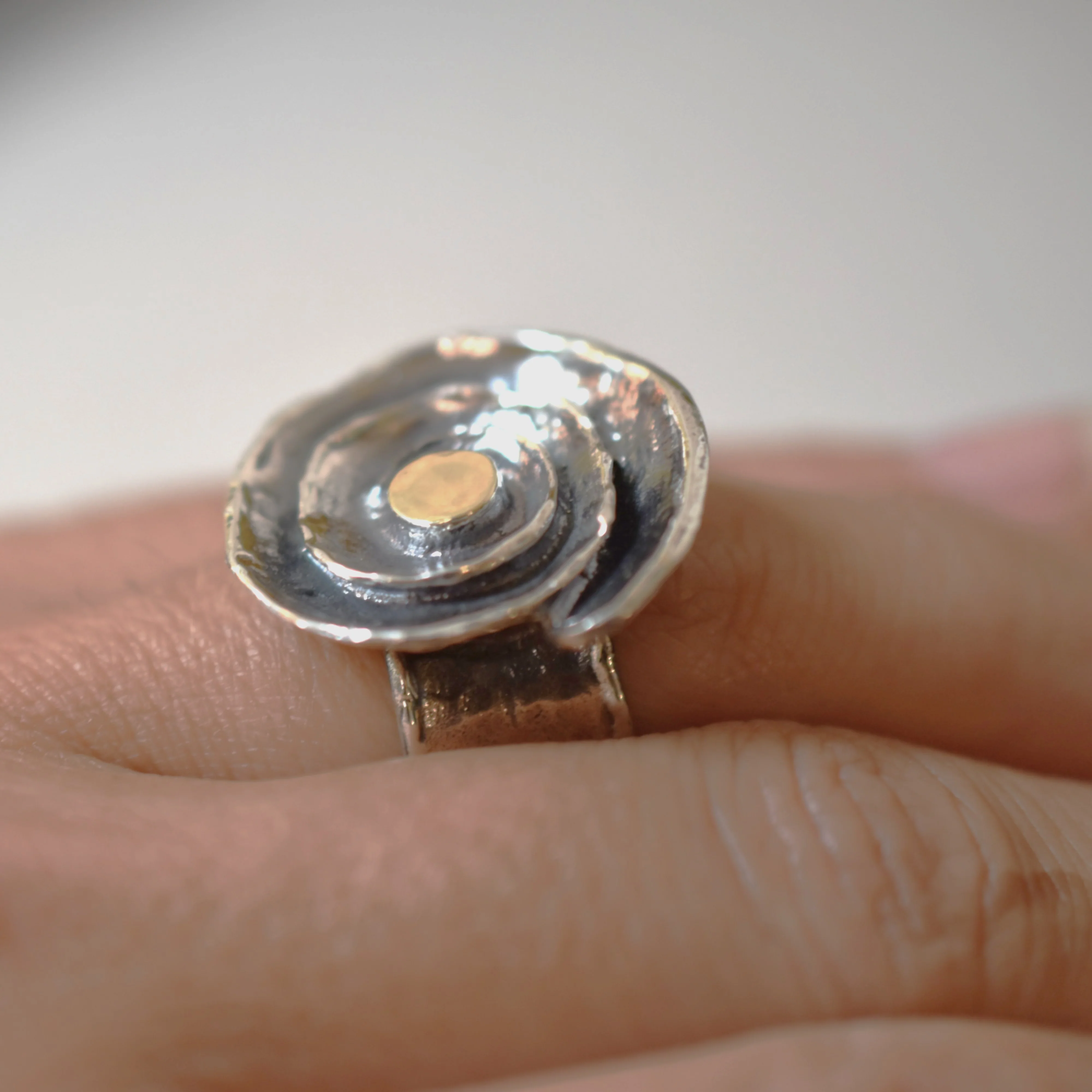 Nocturne Spiral Ring - Image 4