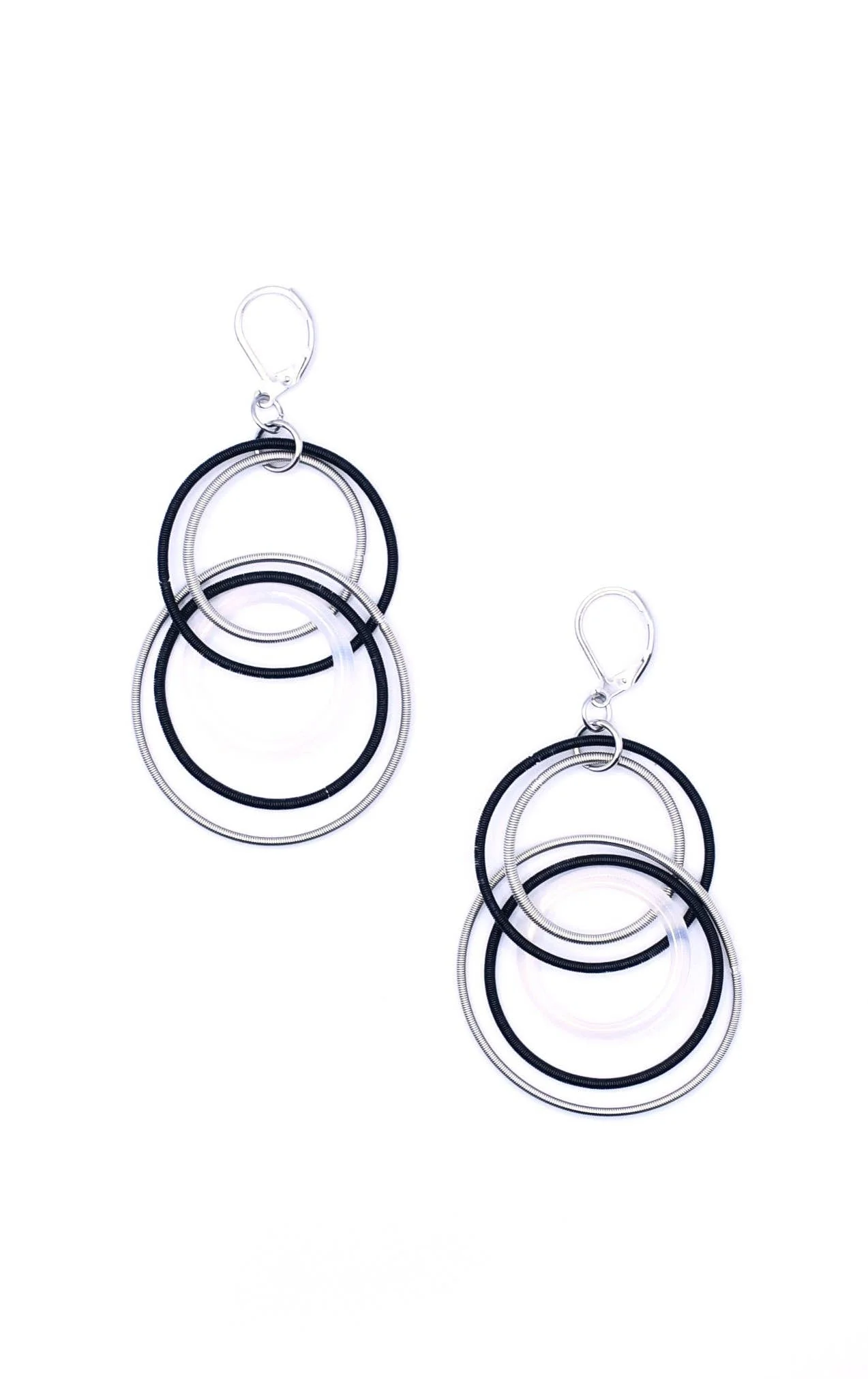 L76H-E Silver/Black With Clear Resin Rings Earrings