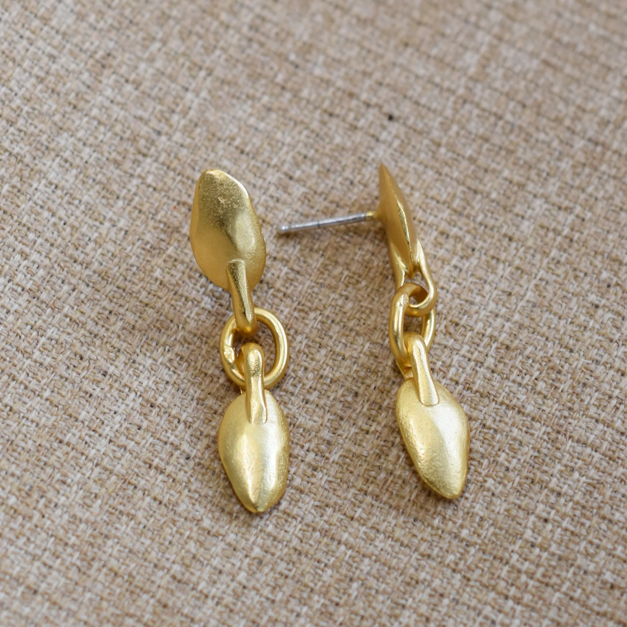 Queen of Spades Earrings - Image 2