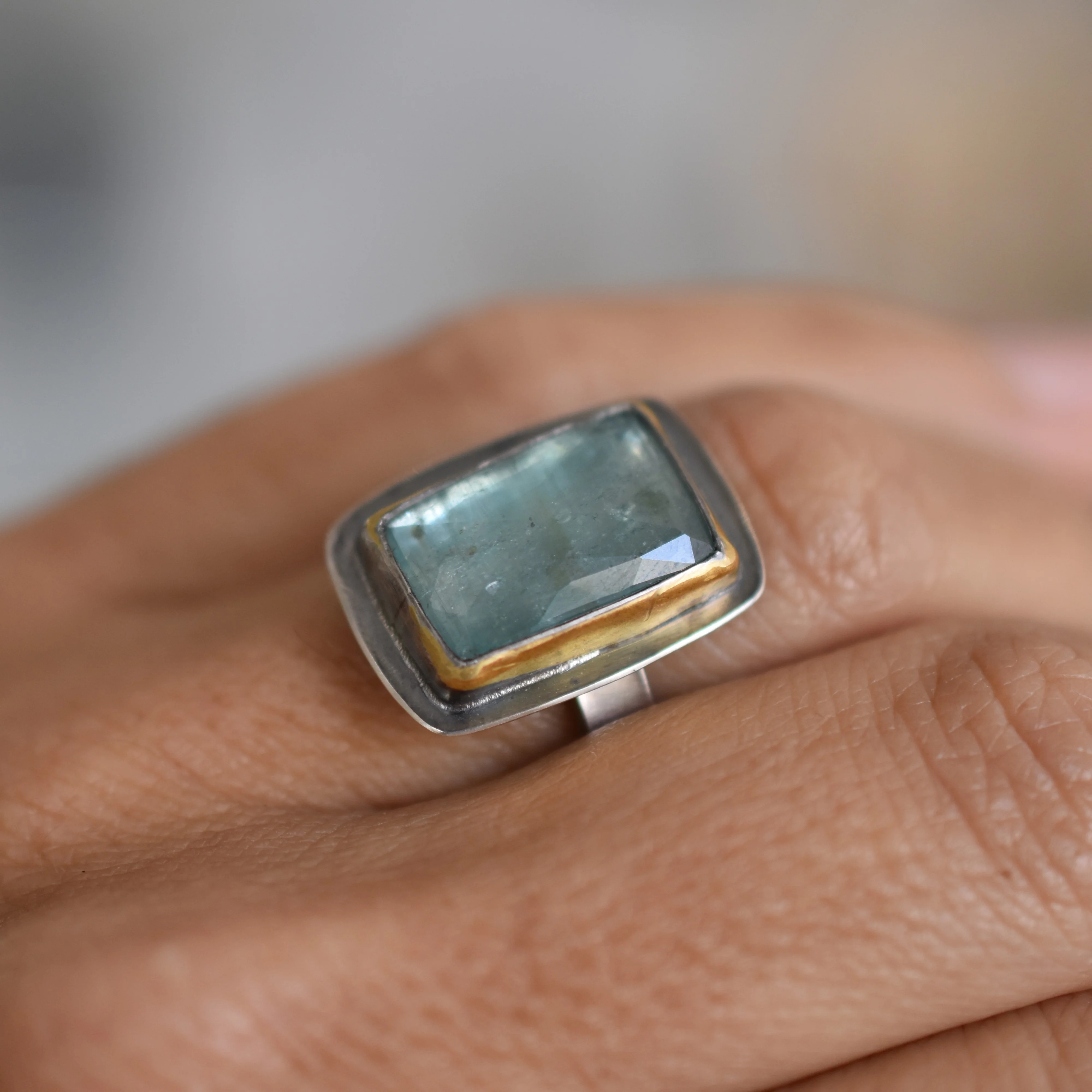 Rectangular Sky Blue Kyanite Ring - Image 3