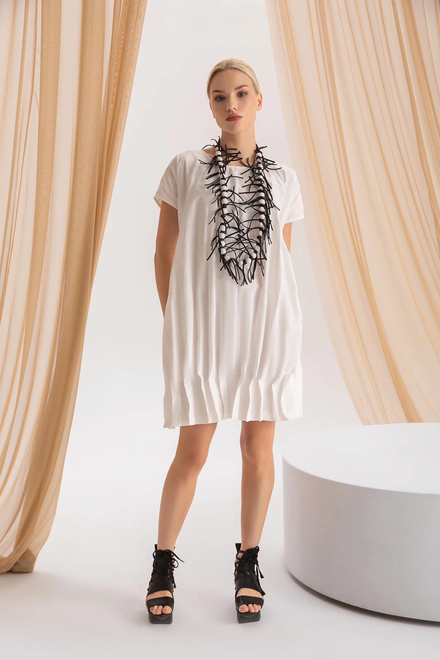 Taki Dress - Branco - Image 4