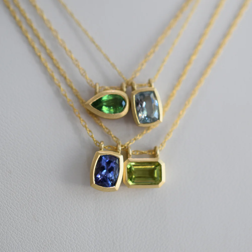 Aquamarine Bezel Pendant Necklace - Image 5